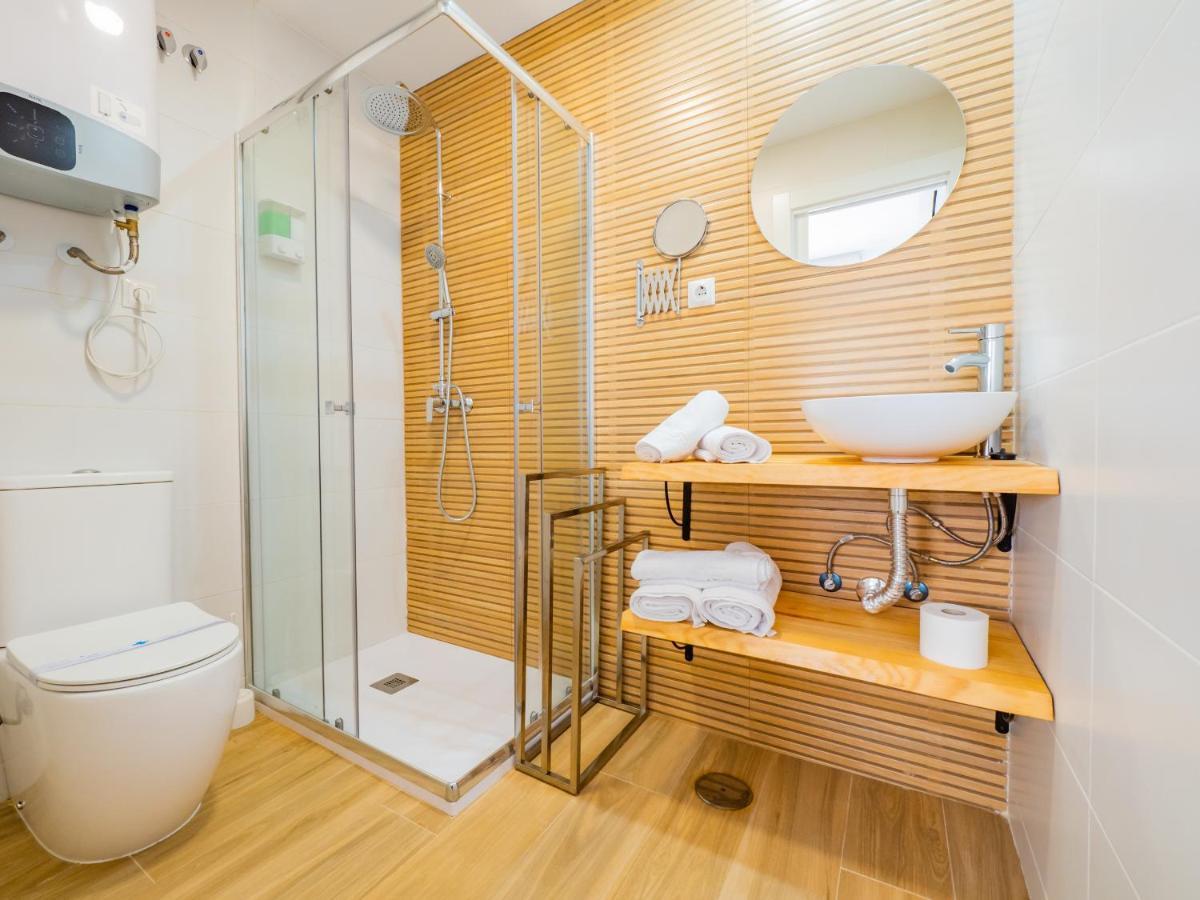 טורה דה בנגאלבון Cubo'S Hostal William'S Sunny 2 With Breakfast מראה חיצוני תמונה