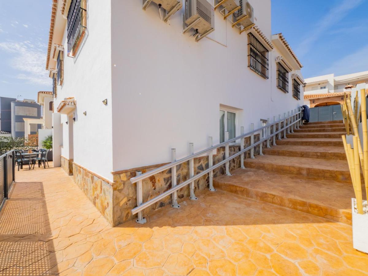 טורה דה בנגאלבון Cubo'S Hostal William'S Sunny 2 With Breakfast מראה חיצוני תמונה